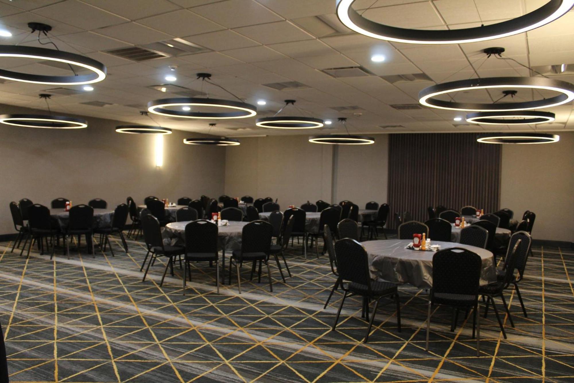 Holiday Inn Dallas Market Ctr Love Field By Ihg Εξωτερικό φωτογραφία